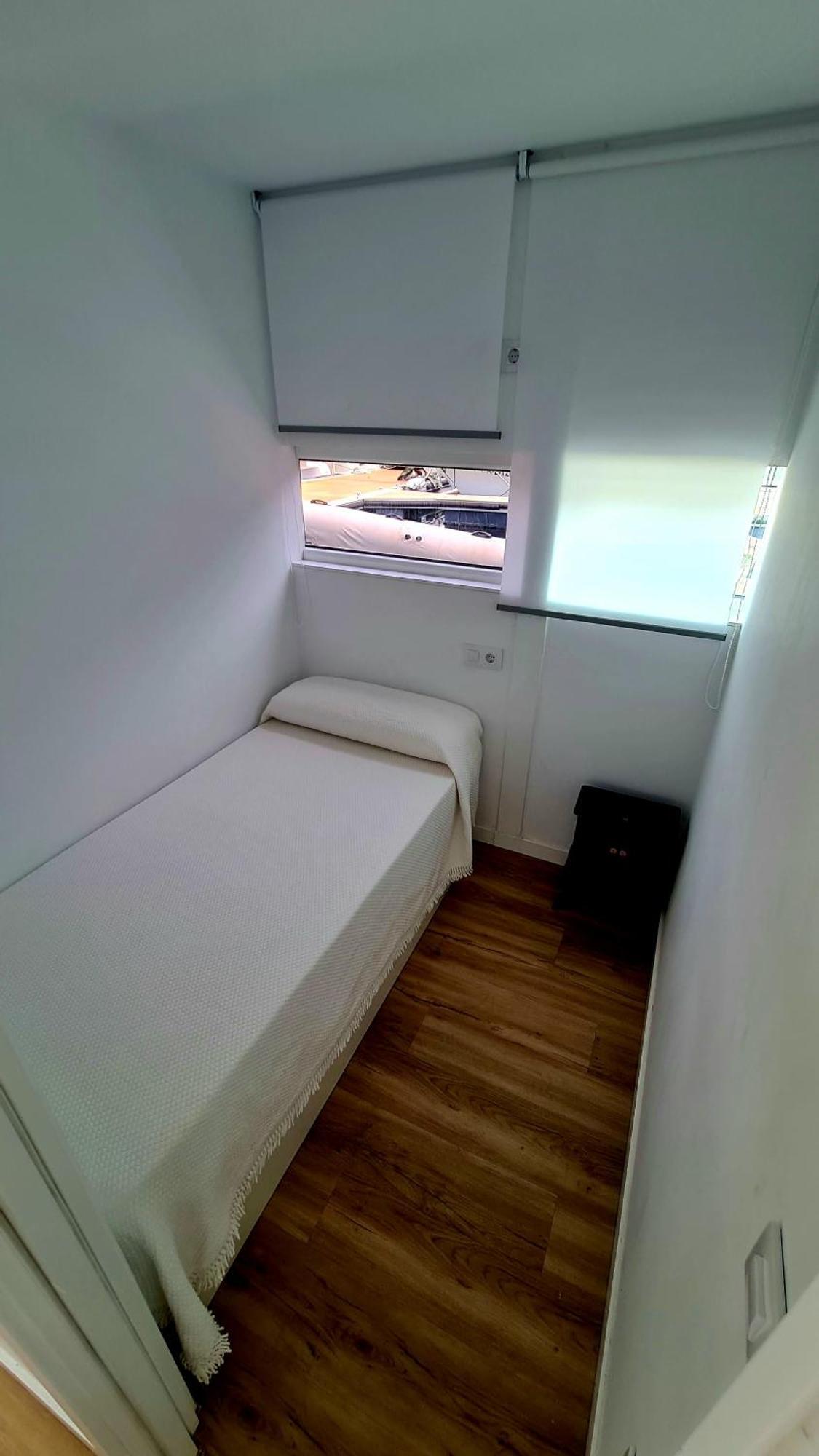 Barco-Apartamento En El Nautico De Vigo Exterior photo